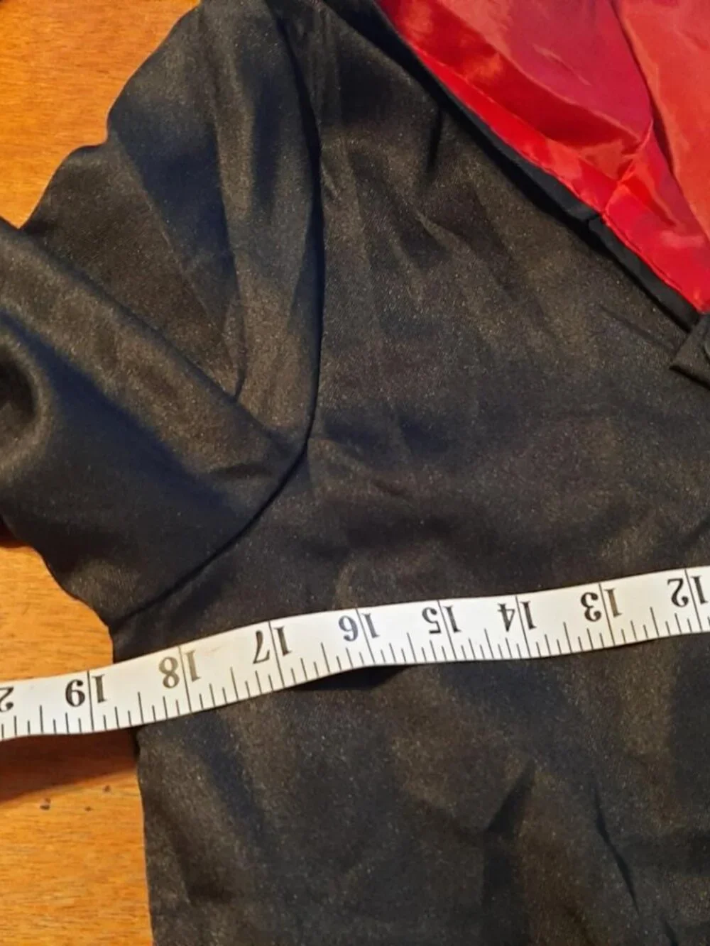 NEW ! Hooded Cloak Adult Red Black Lined Long Sleeve Robe Cape Size S